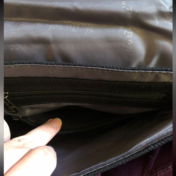 FINAL Thirty-One Free to Be Crossbody - Picture 4 of 8